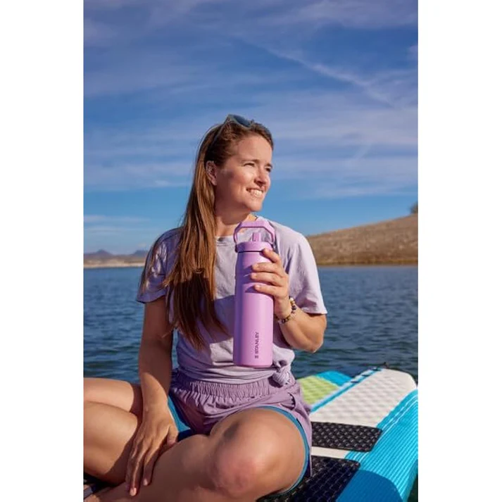 Stanley 24oz | IceFlow™ Bottle with Flip Straw Lid - Image 7