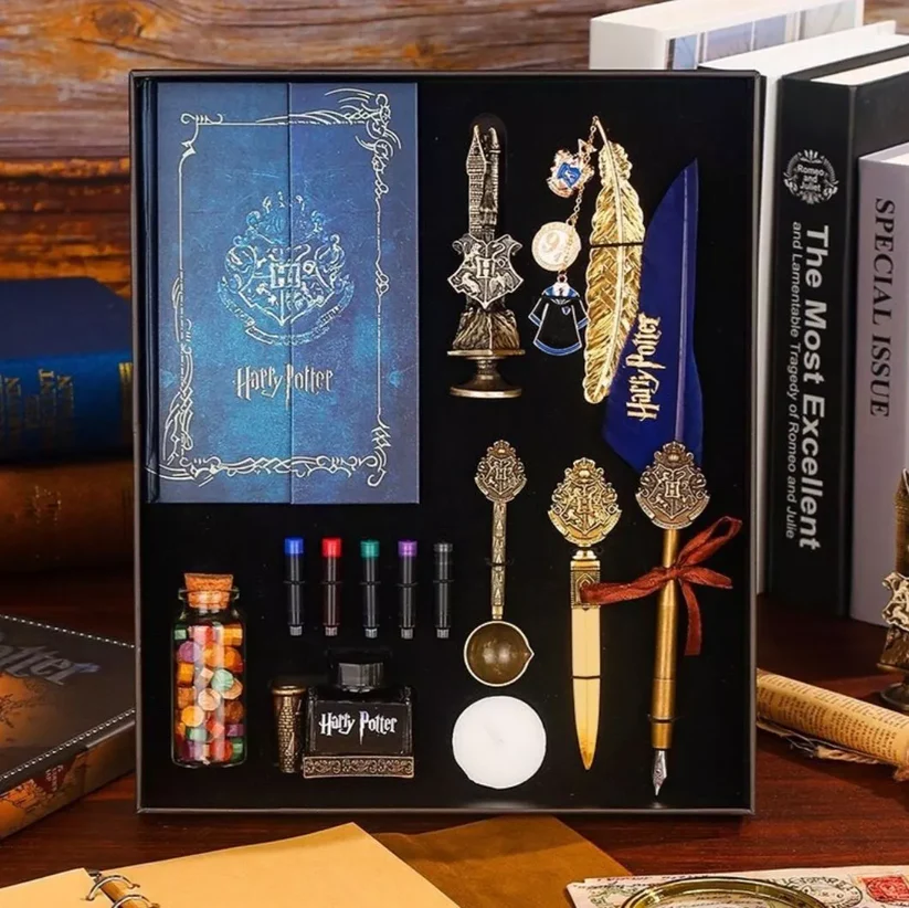 Harry Potter Collectable Pen Set - 15 Pcs - Random Set Will Be Provided